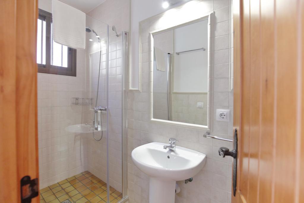 Apartamentos Gravina ตาริฟา ภายนอก รูปภาพ